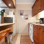 בית נופש Residencial Primavera ארונה