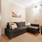בית נופש Residencial Primavera ארונה