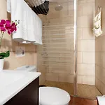 Residencial Primavera * ארונה