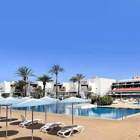 Residencial Primavera * ארונה